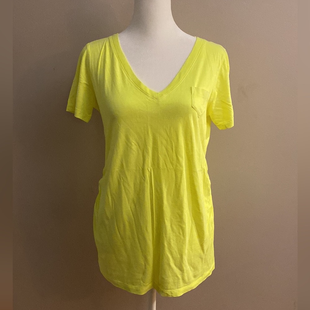 Gap Maternity V-neck Short Sleeve Pocket Tees - Set of 3 - Picture 8 of 12